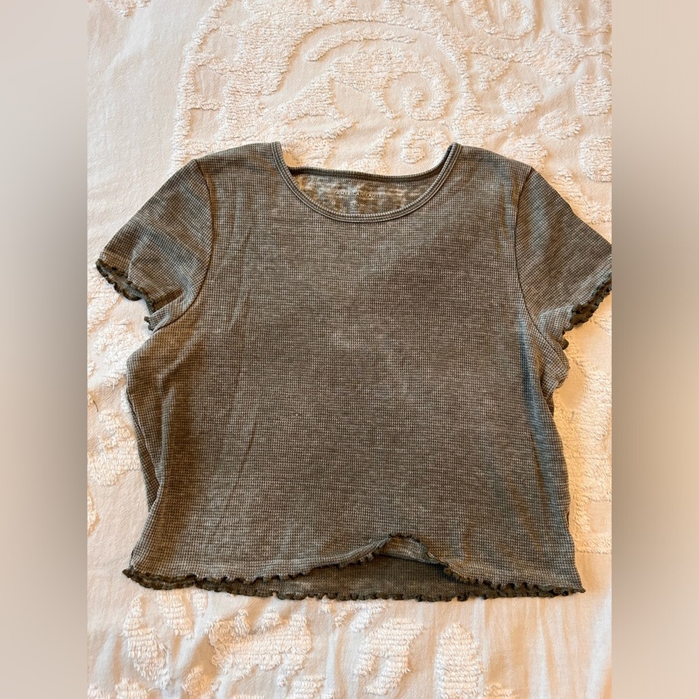 American Eagle Waffle Baby Tee Lettuce Edged